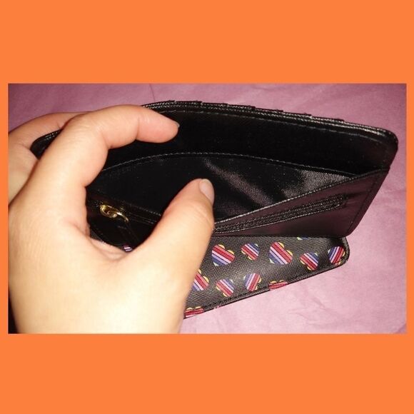 Heart Wristlet/wallet  - Picture 5 of 6